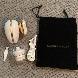 NuBrilliance Hairless Legs and Body with Interchangeable Facial Cleansing Brush